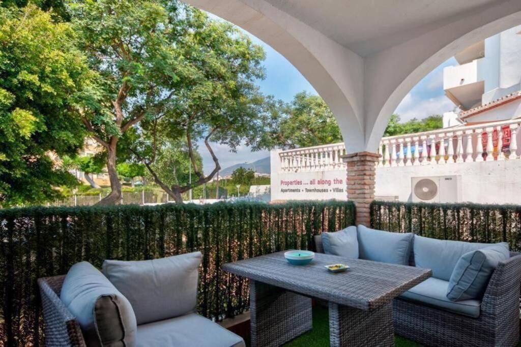 Macas Apartment Parque De La Paloma Pueblo Quinta Benalmadena Con Vistas Al Mar Piscina Y A 3 Minutos De La Playa エクステリア 写真